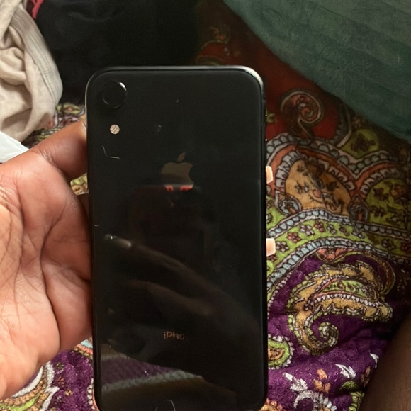 Blacklisted IPhone XR working with Wi-Fi just aren’t able to put service on it.